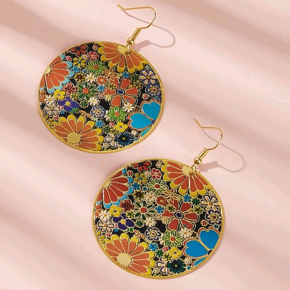 🔹️Gorgeous Floral Drop Earrings